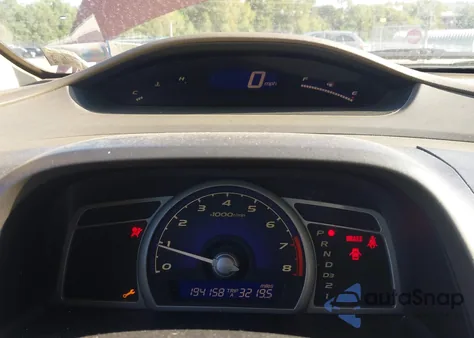 2008 Honda Civic Lx z USA, uszkodzony, nr VIN 2HGFA16588H532525